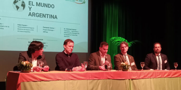 Panel el mundo Seminario