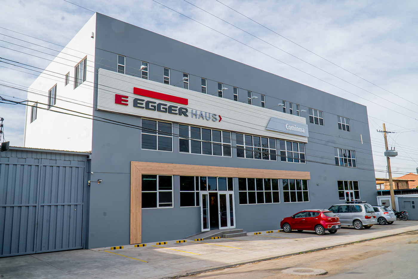 Red EGGER Haus Bolivia