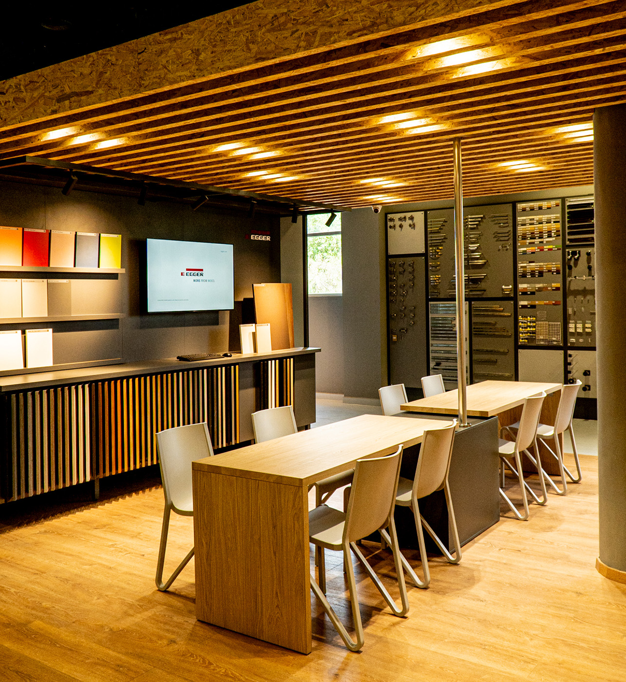 Red EGGER Haus Bolivia