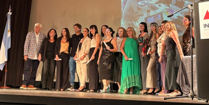 aladi entregó un reconocimiento